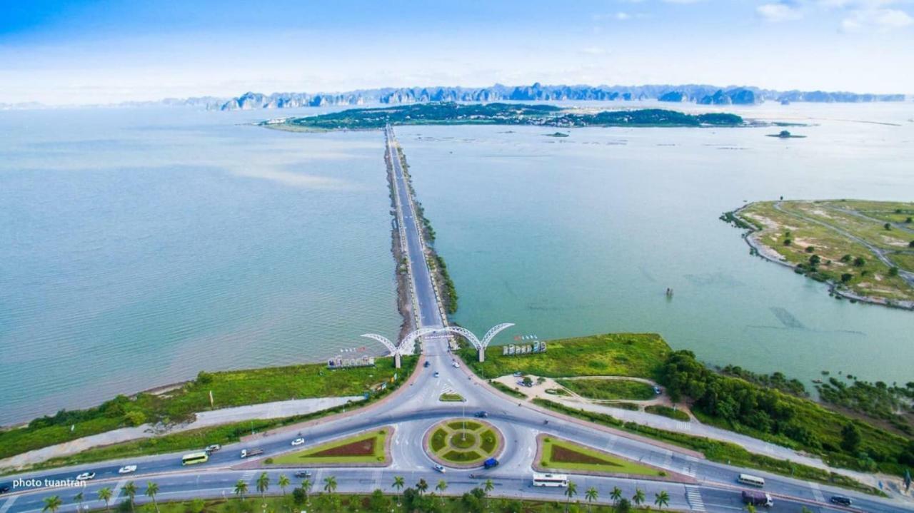 Ling Hotel Ha Long Buitenkant foto